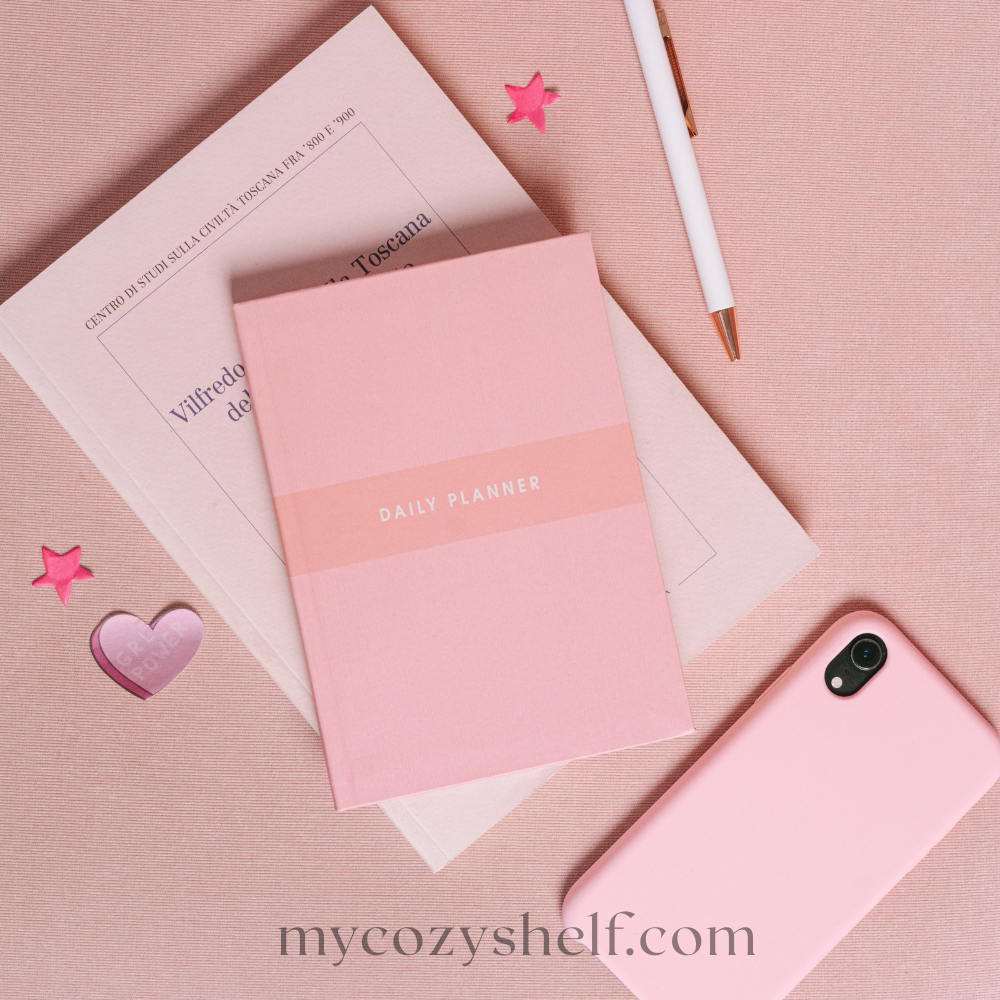The Ultimate Daily Planner: Stay Organized, Focused, and Productive 🗓️💡